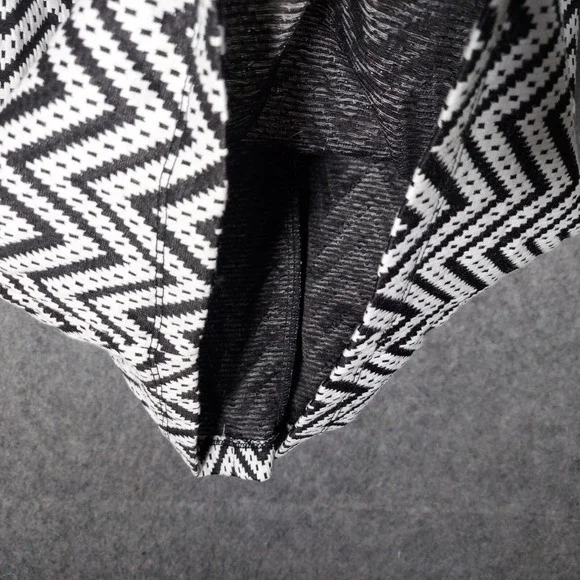 Gabby Skye Dress 8 Sheath Black Chevron Bell Sleeve Mod Retro Office Business - Picture 5 of 16